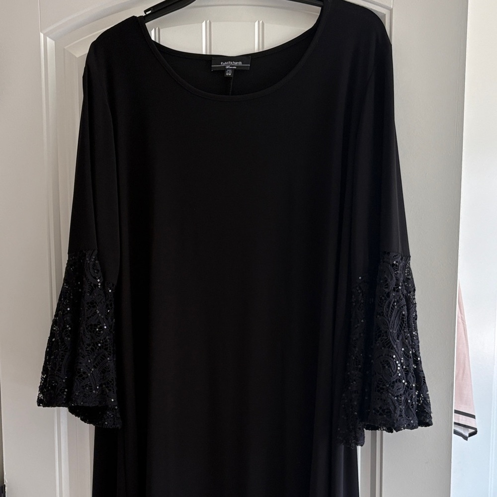 R&M Richards Elegant Black Dress